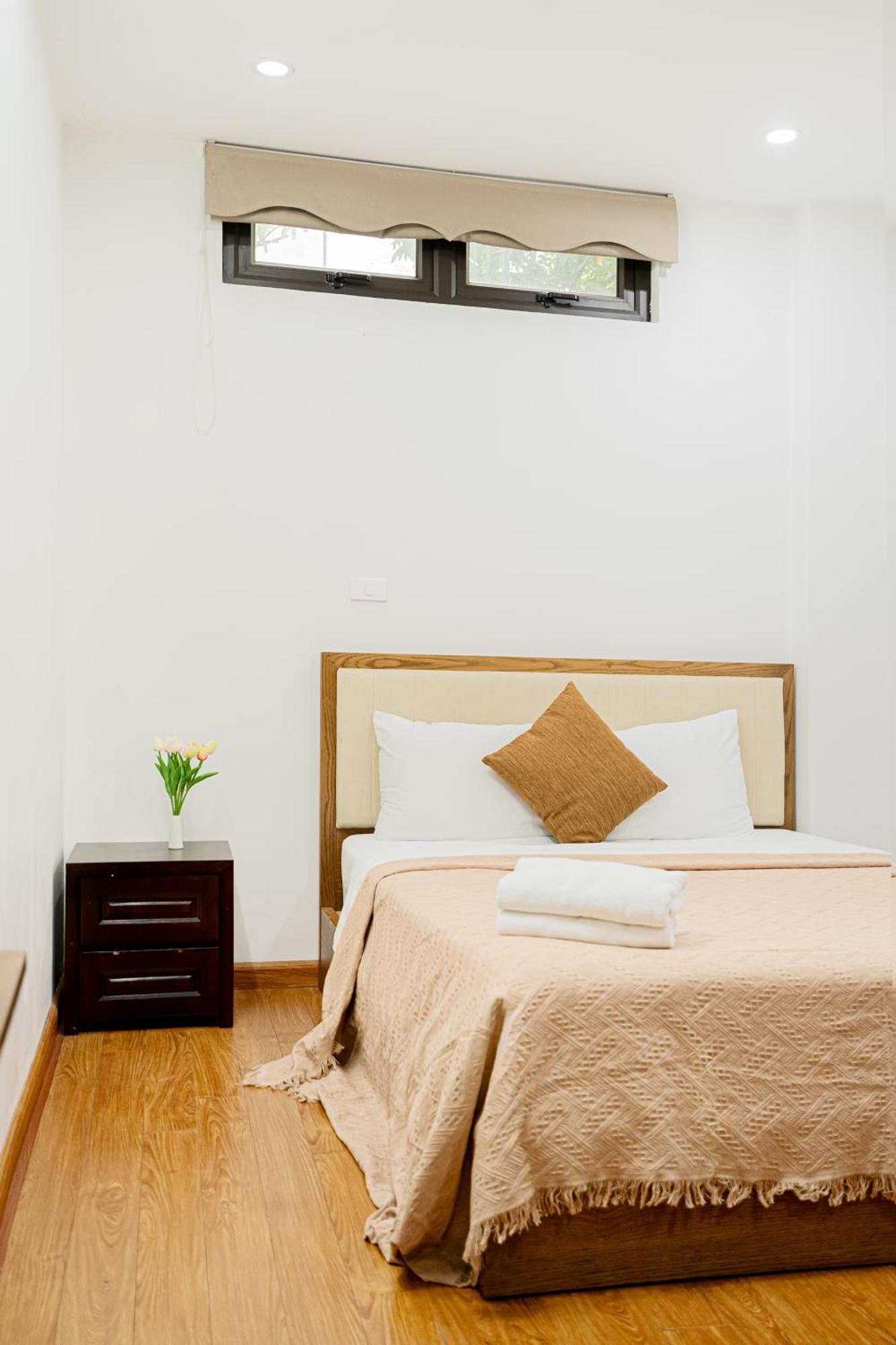 22Housing Hotel & Residence 60 Linh Lang Hanoi Esterno foto